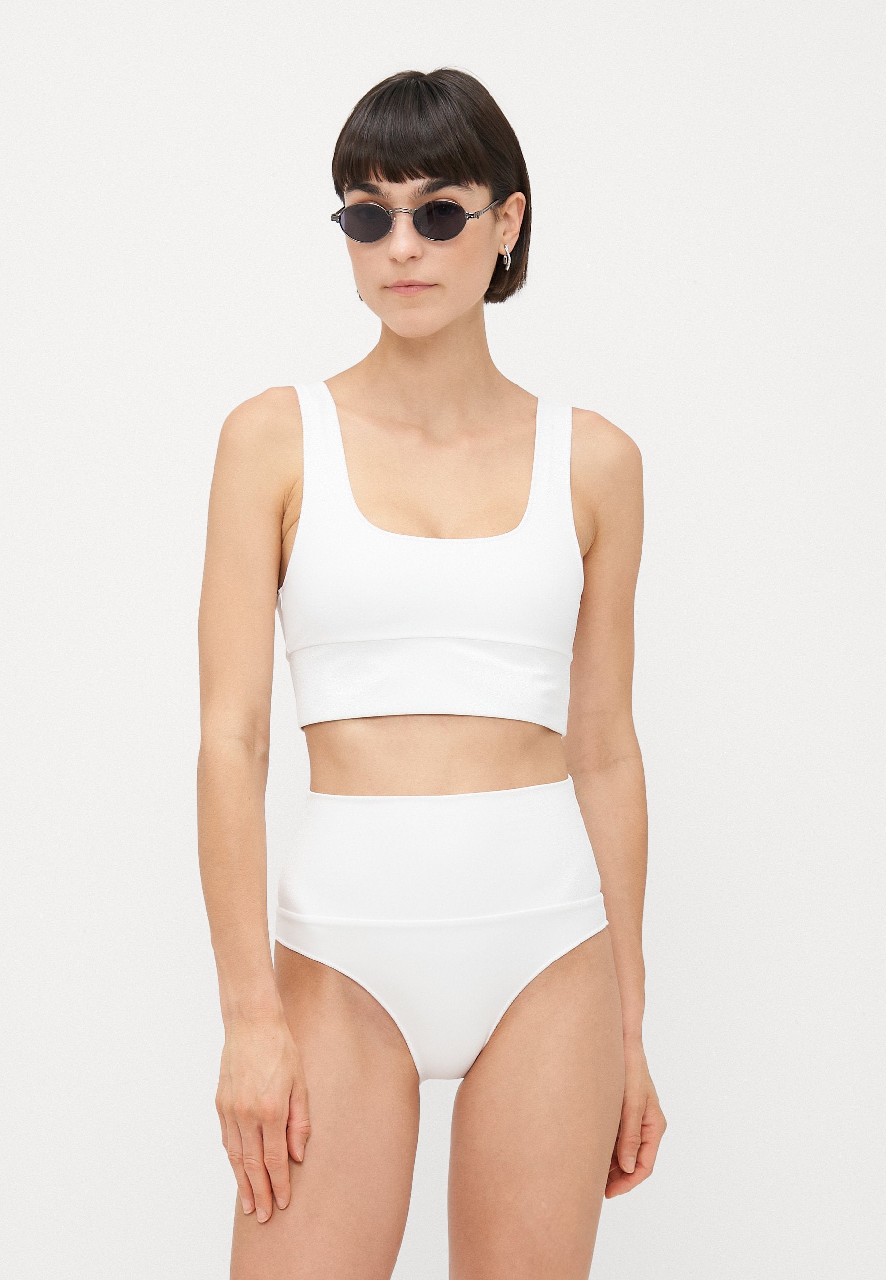 It's Now Cool THE CONTOUR CROP
