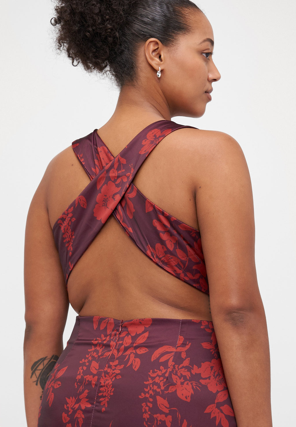 WAL G CURVE AUTUMN WEDDING SASHA BACK CROSS PRINT MAXI
