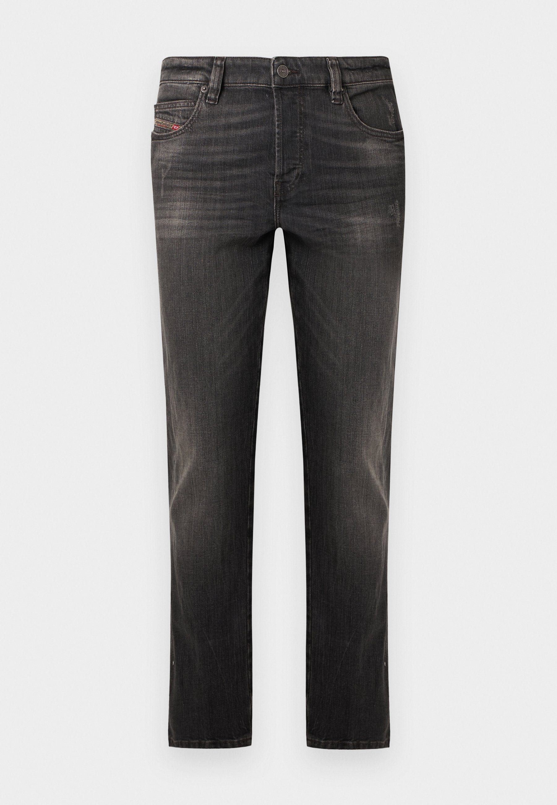 Schwarze Jeans aus Denim mit verwaschenem Design, geradem Bein, Fünf-Taschen-Stil und Knopfverschluss. Ausgestattet mit dezenten Nähten und Hardware-Akzenten.