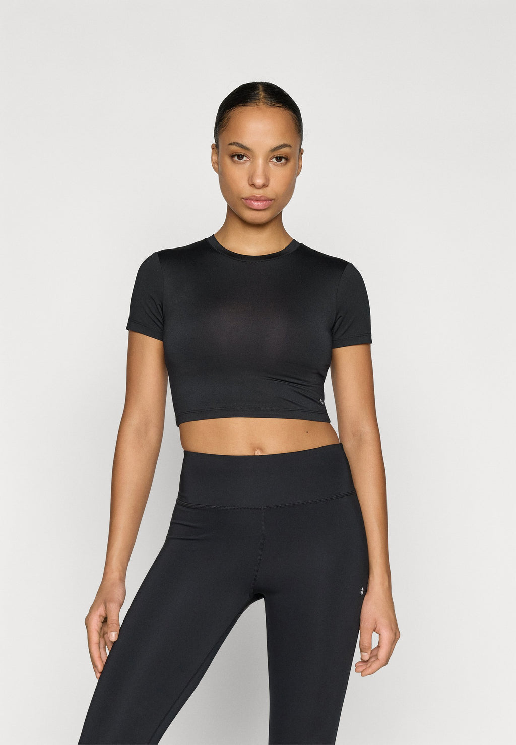 Even&Odd active 2 PACK ESSENTIAL CROPPED T-SHIRT