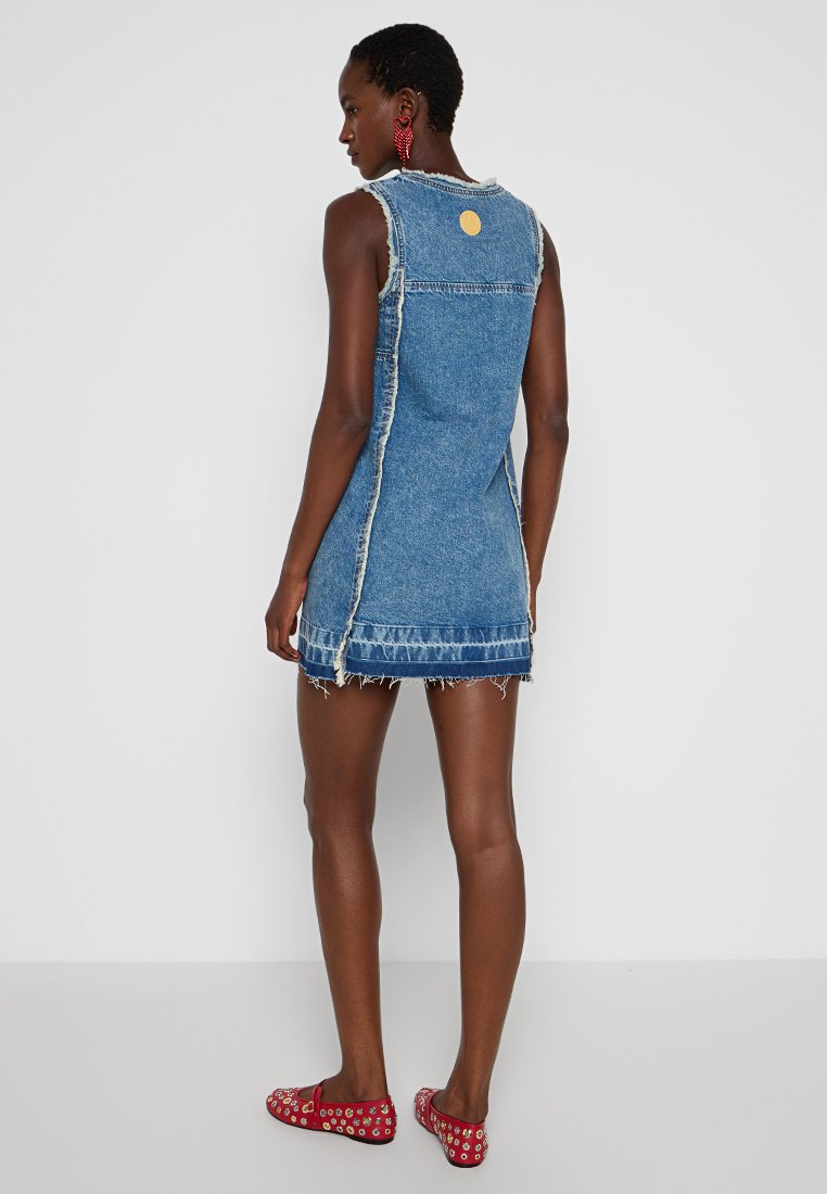 MOSCHINO JEANS
