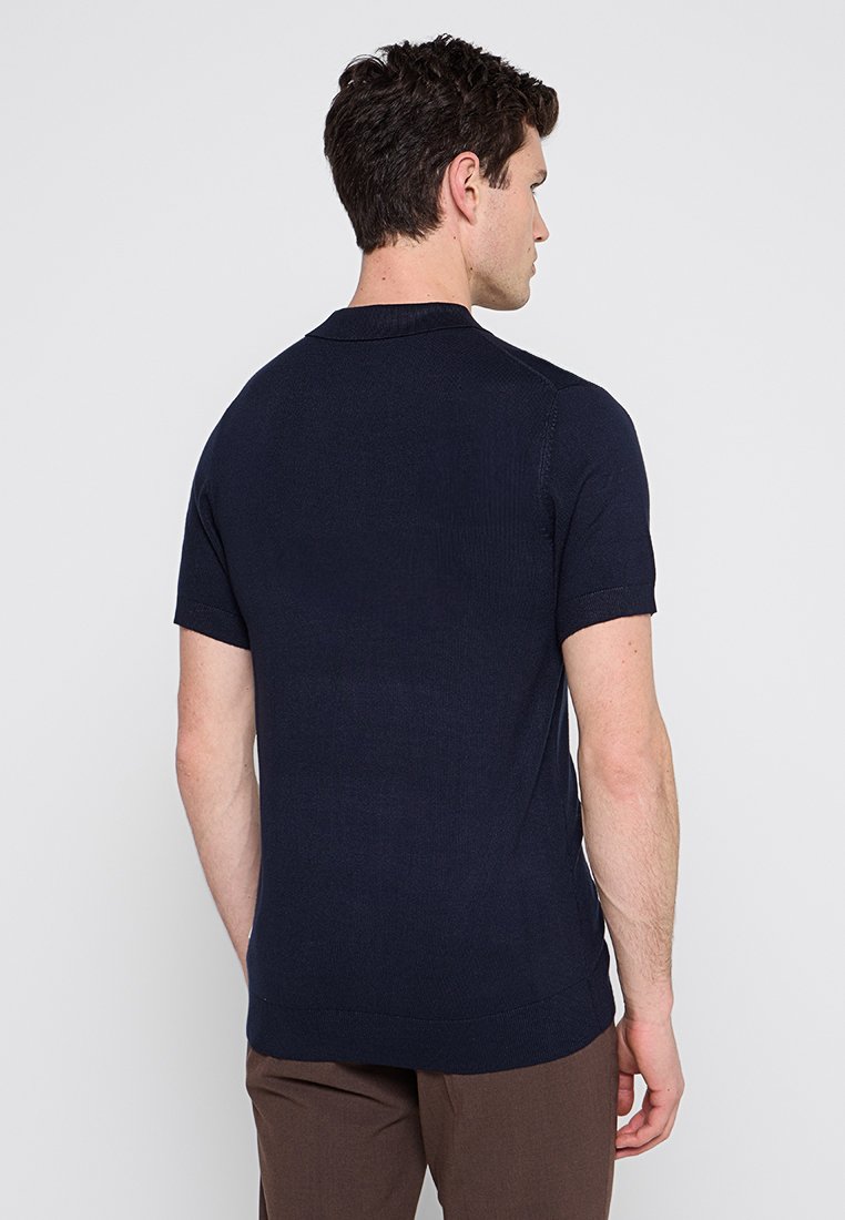 SLIM FIT Media 2