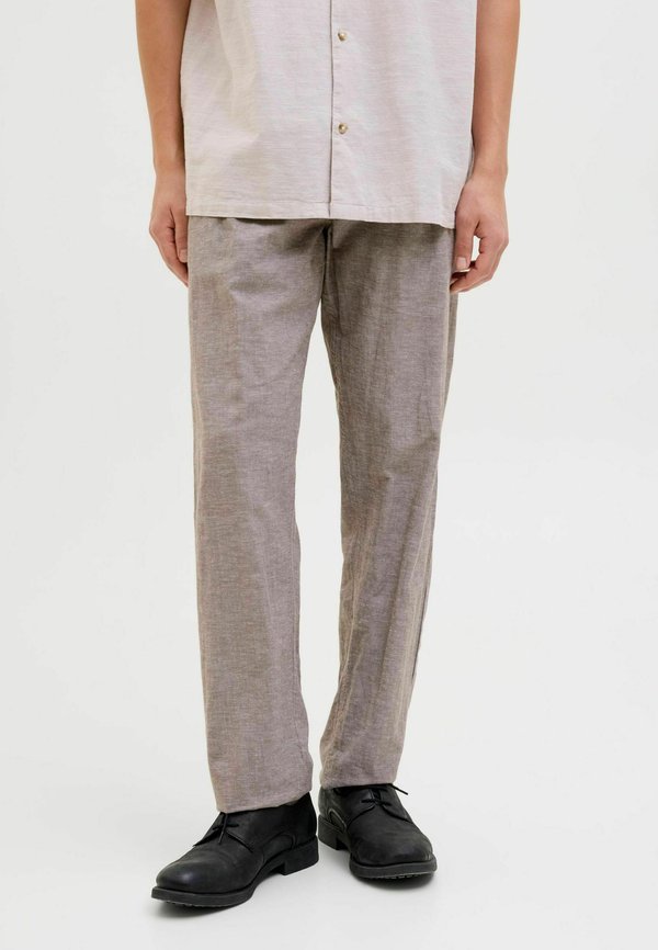 Jack & Jones Joggers Relaxed Fit - Tracksuit bottoms - Brown