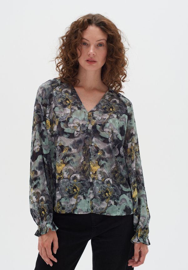 InWear  NISIRA