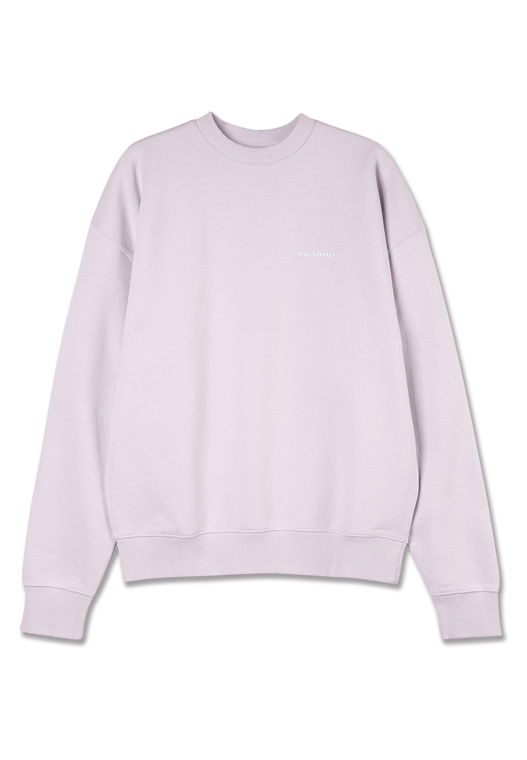 Helles Lavendel-Sweatshirt aus Baumwollmaterial, Rundhalsausschnitt, gerippte Bündchen und Saum, mit einem kleinen "PEGADOR"-Logo auf der Brust. Weiche Textur.