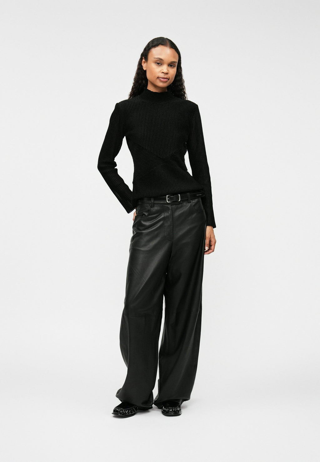 ELEGANT FLOCK MOCK NECK Media 2