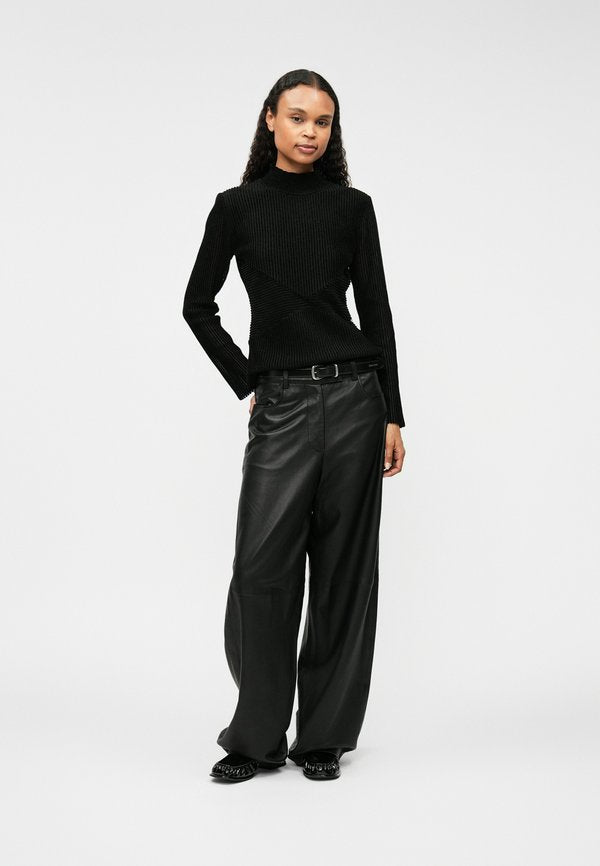 KARL LAGERFELD ELEGANT FLOCK MOCK NECK