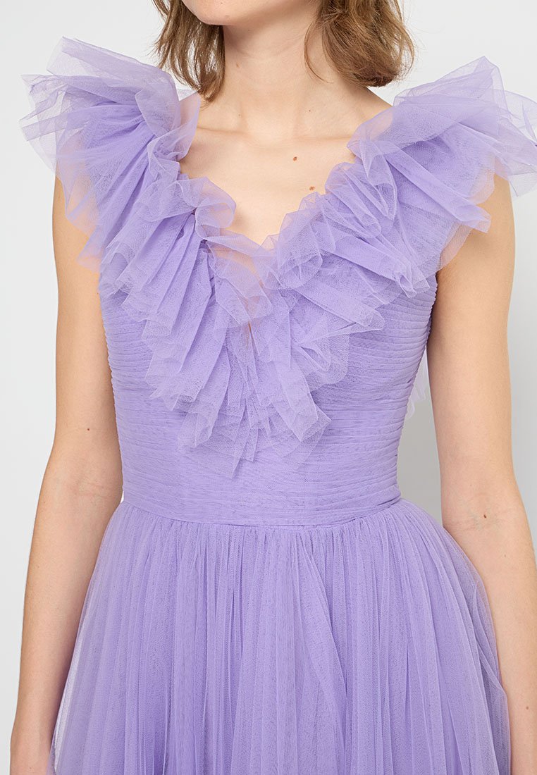 Pronovias