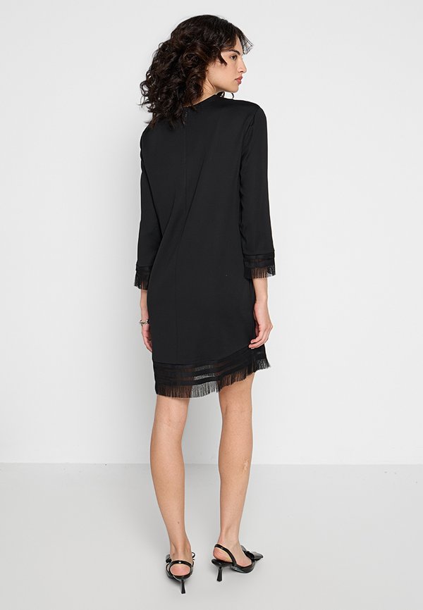 DKNY