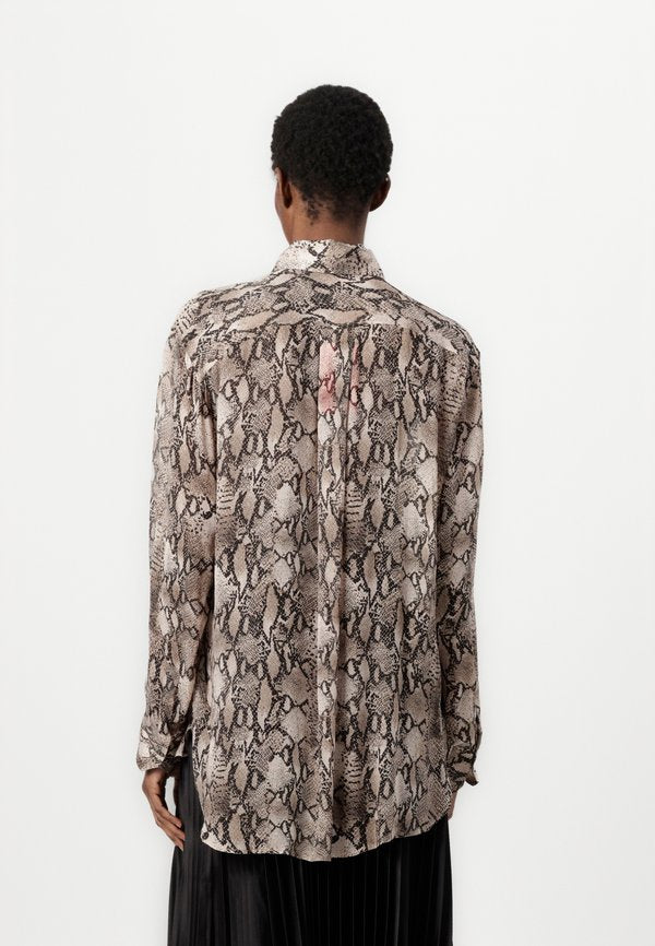 HUGO THE BOYFRIEND SHIRT