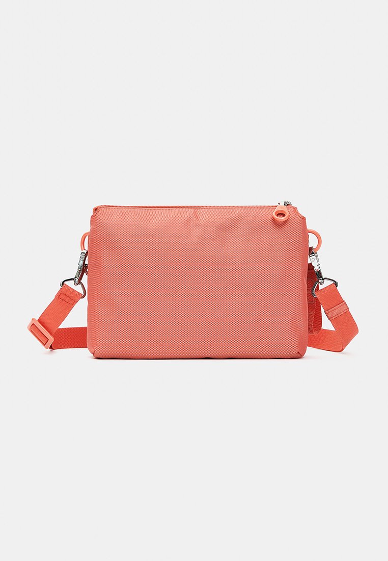 Mandarina Duck