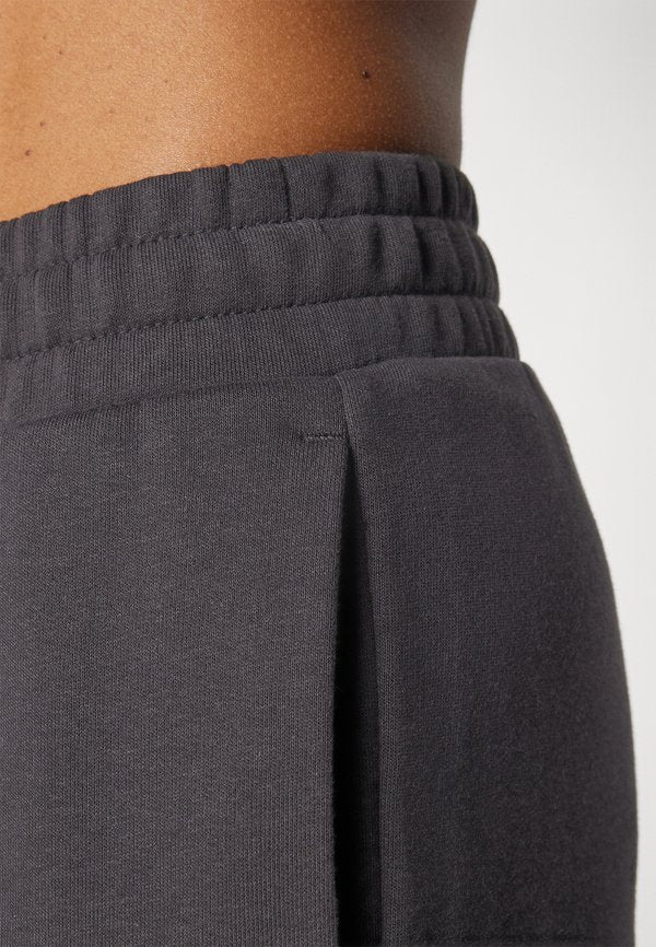 Puma SMALL LOGO COMFORT HIGH WAIST SWEATPANTS