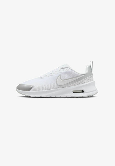 Nike Sportswear AIR MAX NUAXIS - Trainers - weiss