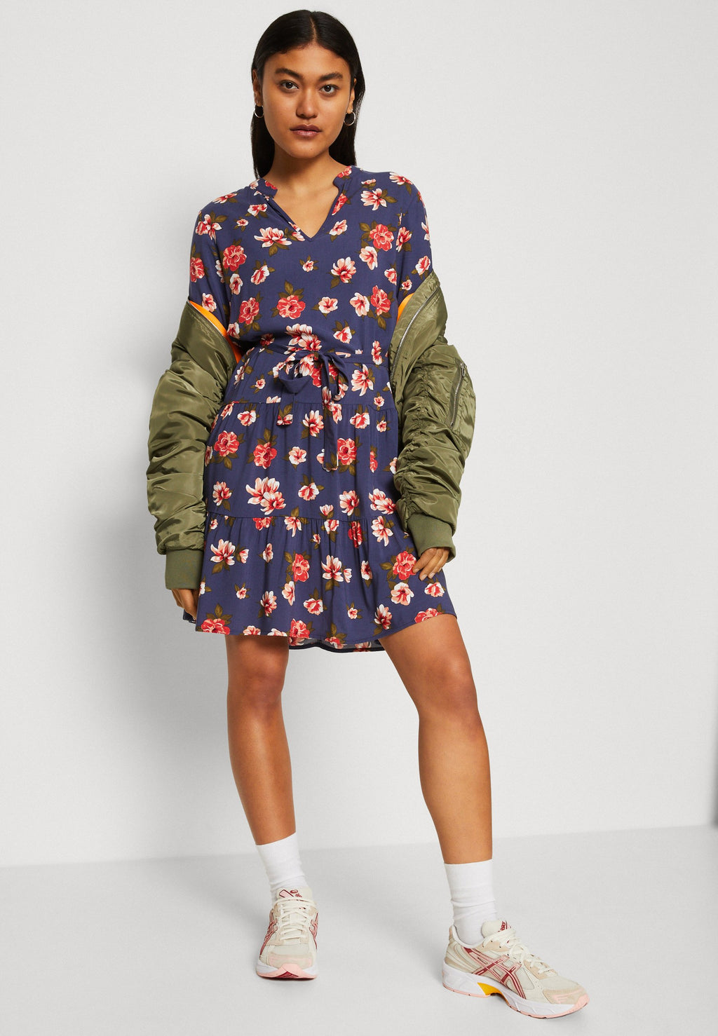VILA VIRIKKI V NECK SHORT DRESS
