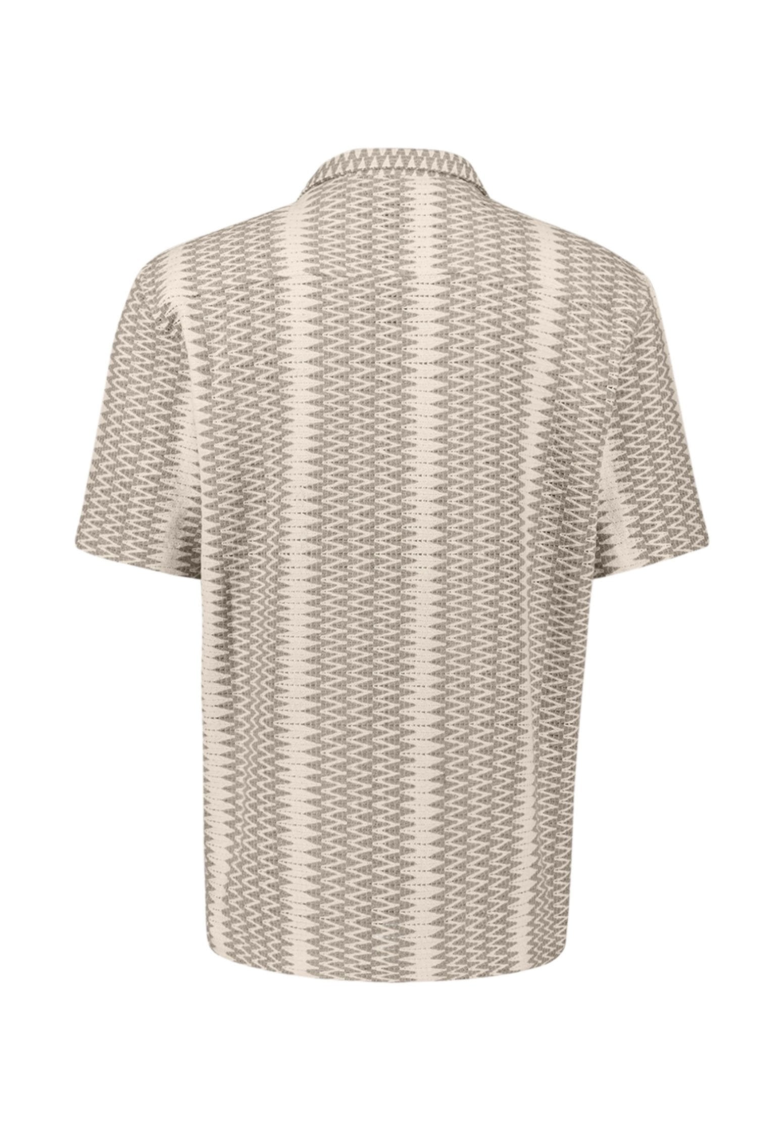 WITH SHORT SLEEVES Media 5