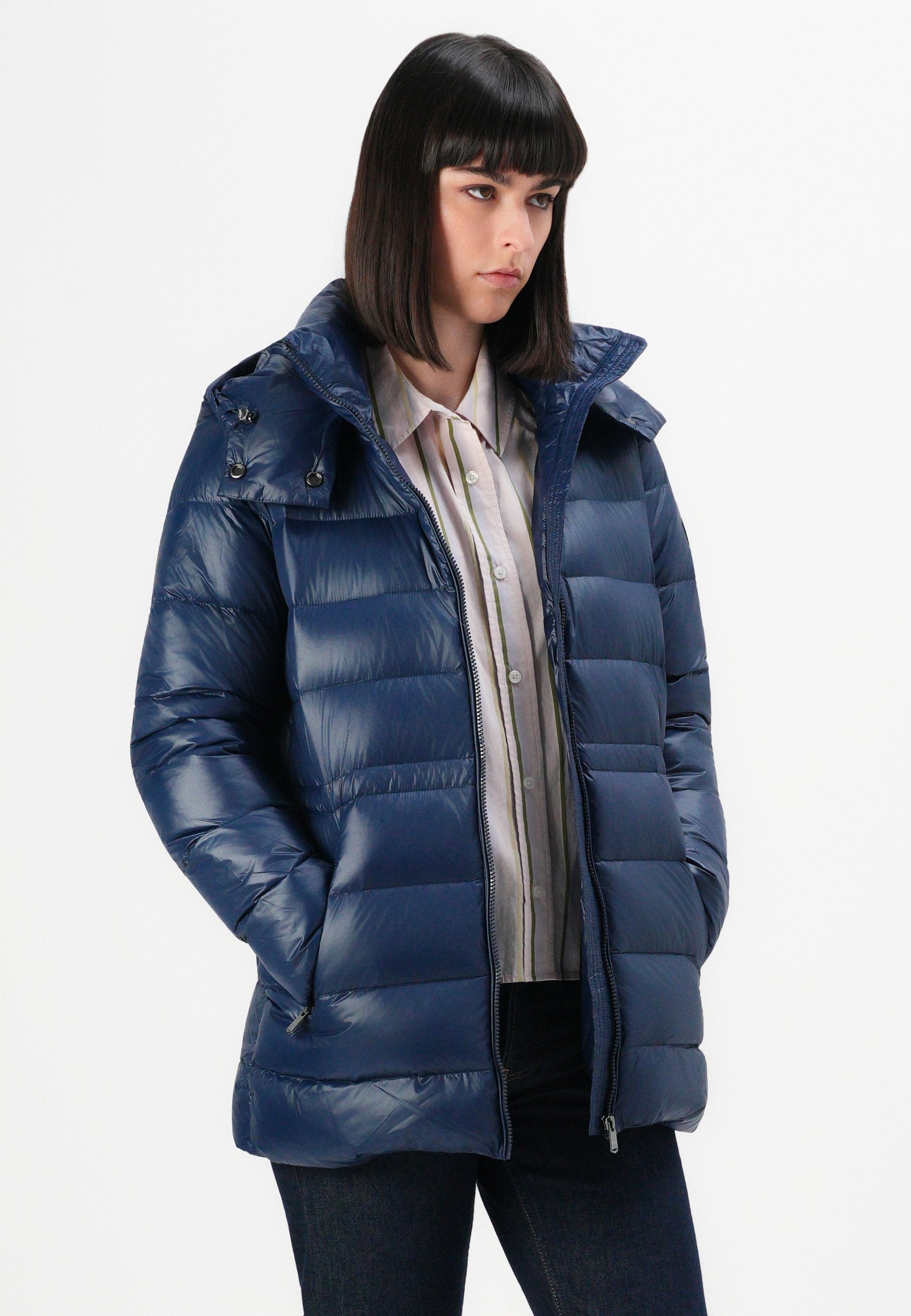 GLOSS WAIST COAT Media 5