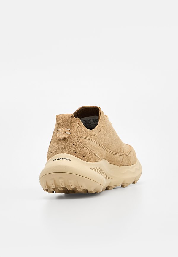Merrell NOVA 4