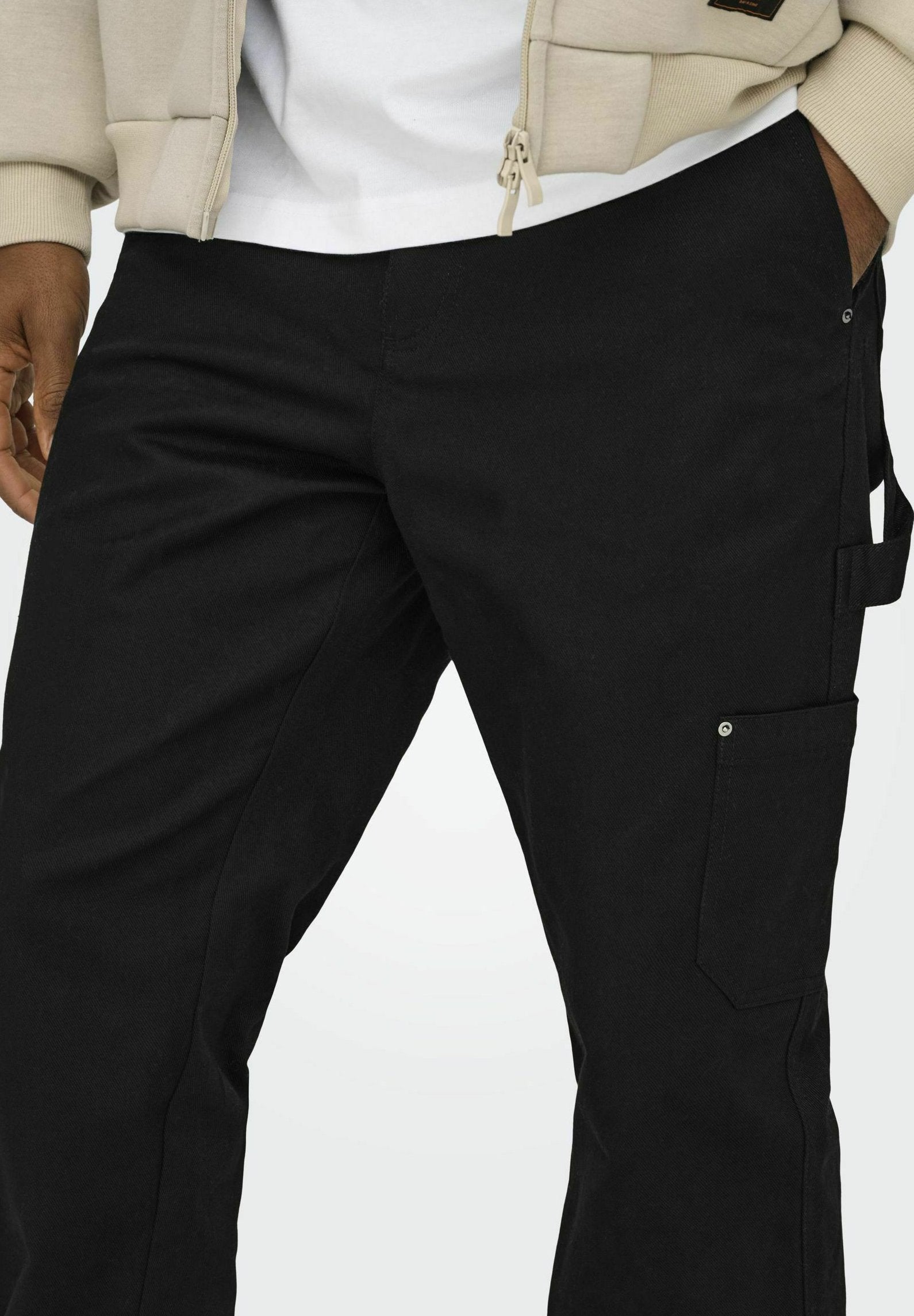 ONSEDGE Straight Fit Media 6