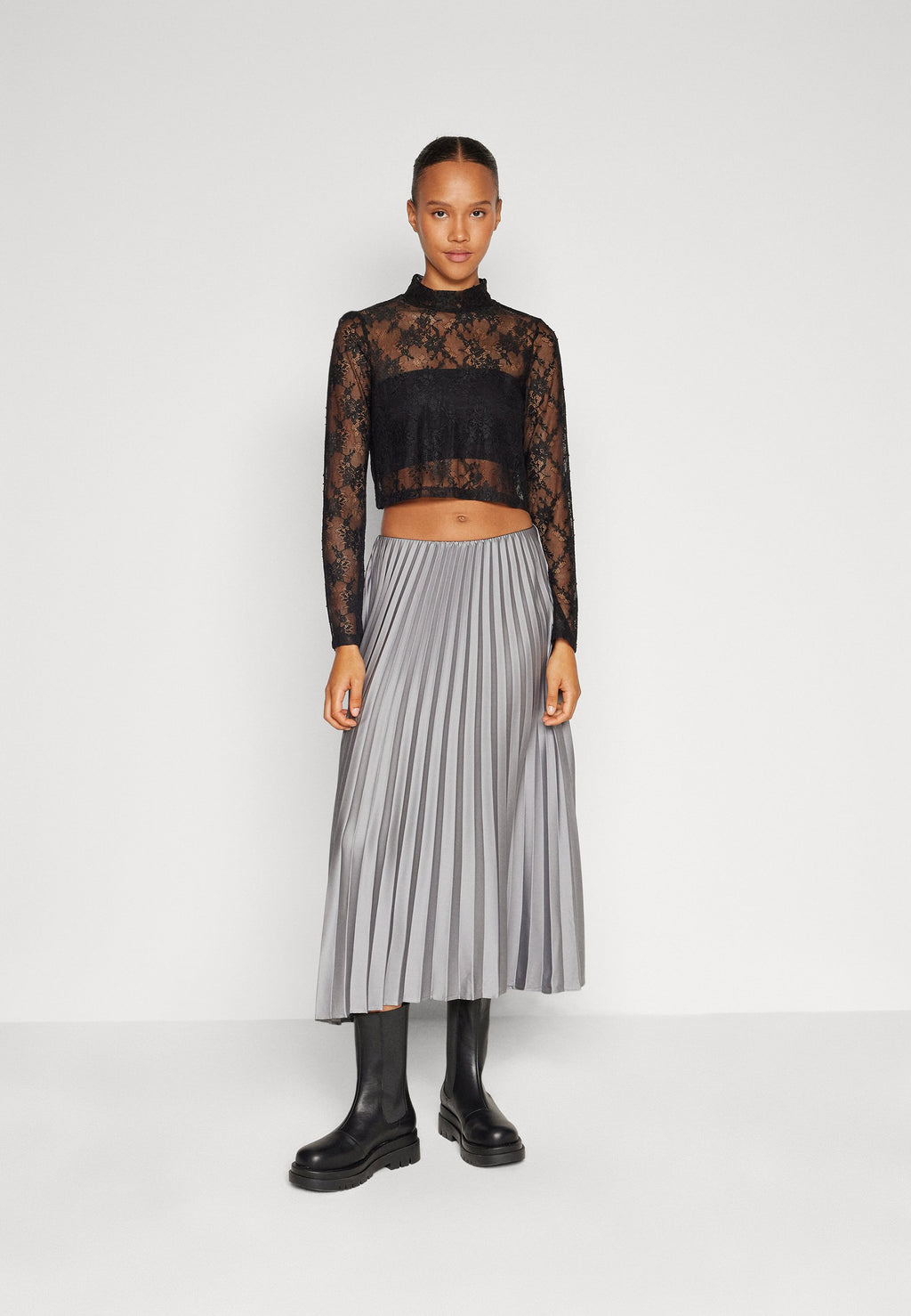 ONLHELENA HIGH NECK LACE  Media 2