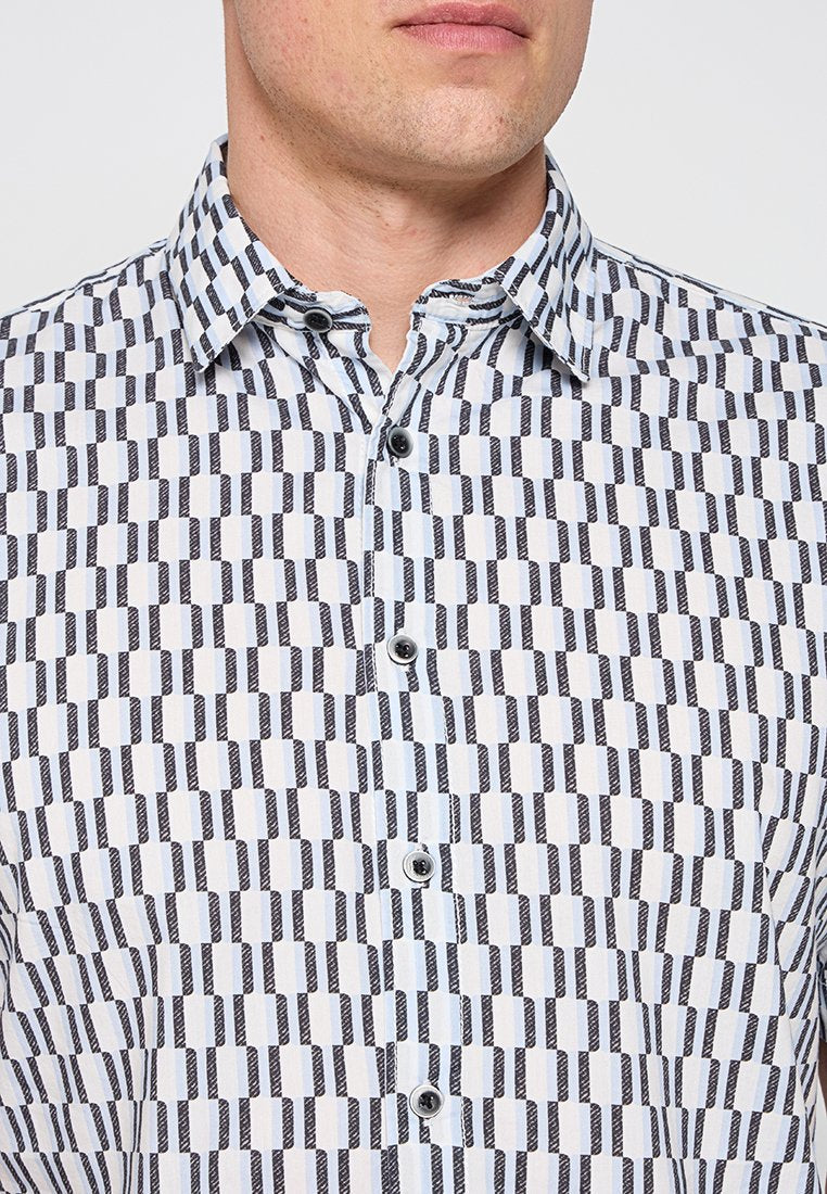 REGULAR FIT Media 2