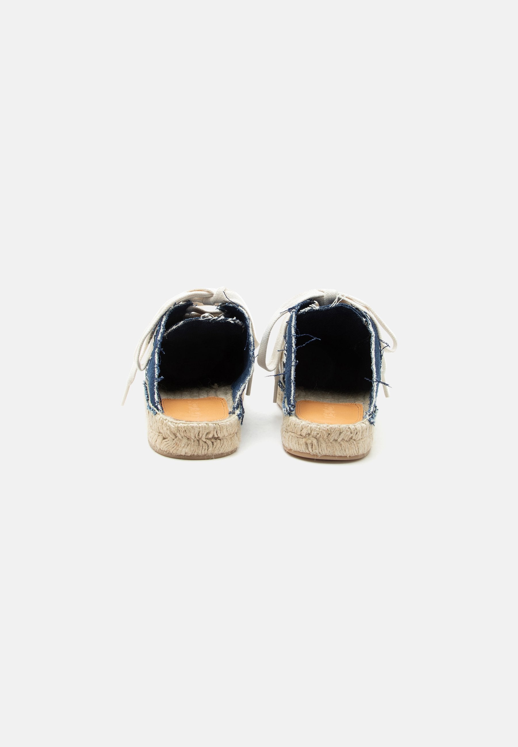 OFF-WHITE ARROW