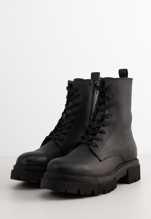 Bianco lace up BIAGOYA