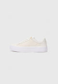 Tommy Hilfiger TH MONOGRAM QUILTED LEATHER PLATFORM TRAINERS - Trainers - ecru