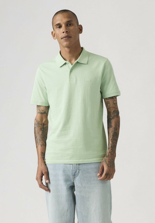 Levi's® SLIM HOUSEMARK POLO QUARTER TIPPING LEMO - Polo shirt - cameo green