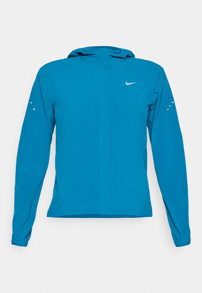 Blaues, leichtes Jacke mit Kapuze, schlanker Schnitt, langen Ärmeln und reflektierenden Akzenten. Verfügt über einen frontalen Reißverschluss und atmungsaktives Material.