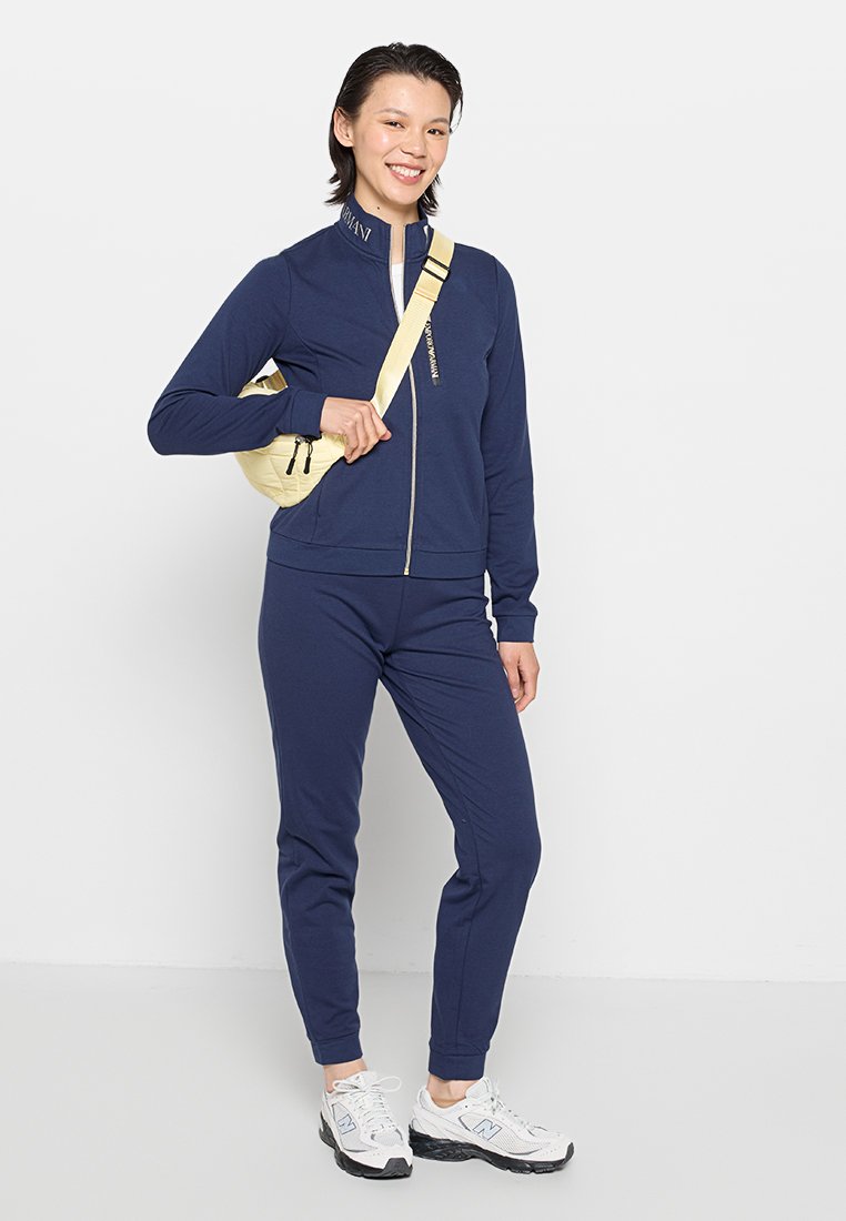 EA7 Emporio Armani Trainingsanzug Media 2