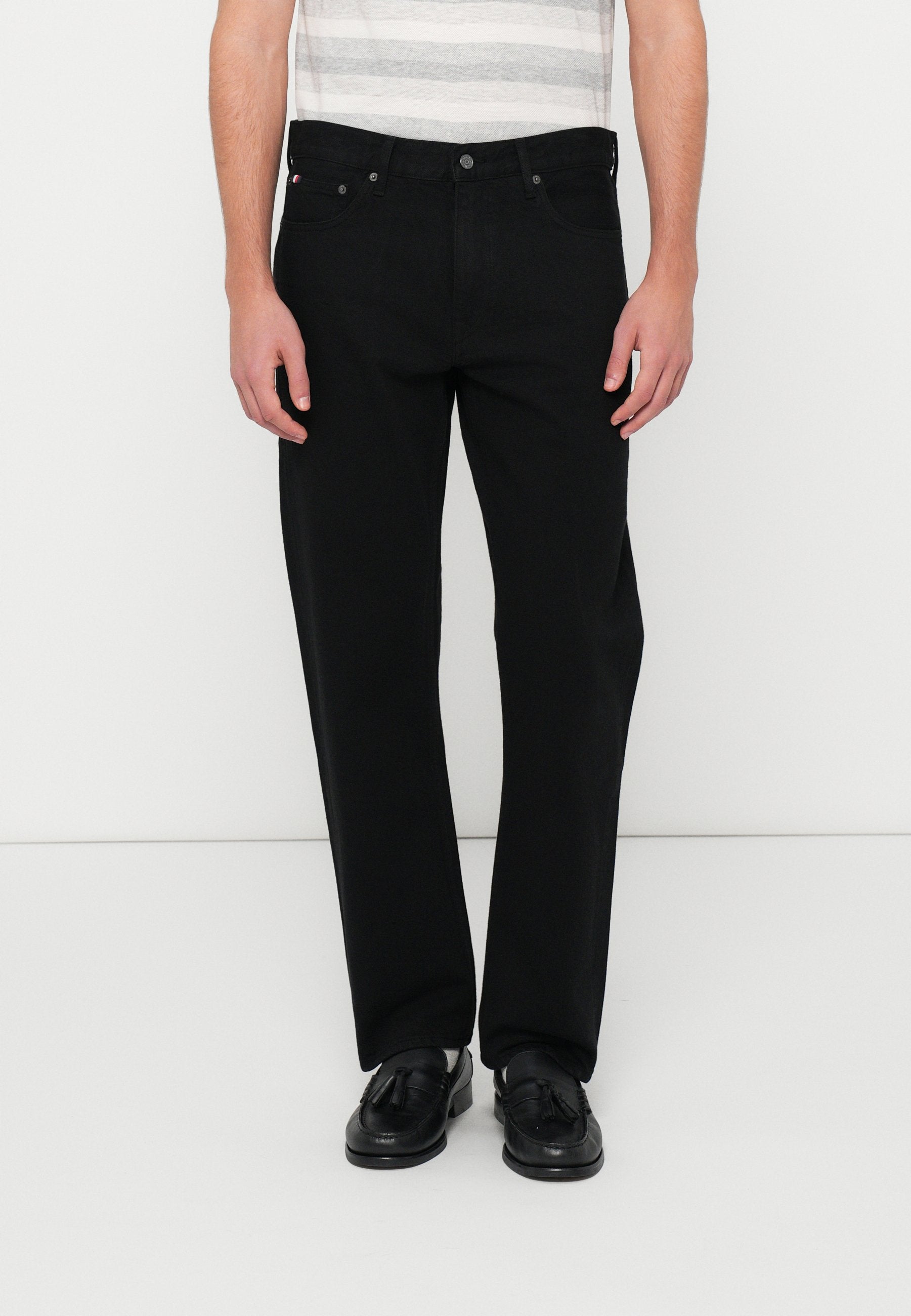 WASHED REGULAR STRAIGHT LEG BLACK JEANS Media 3