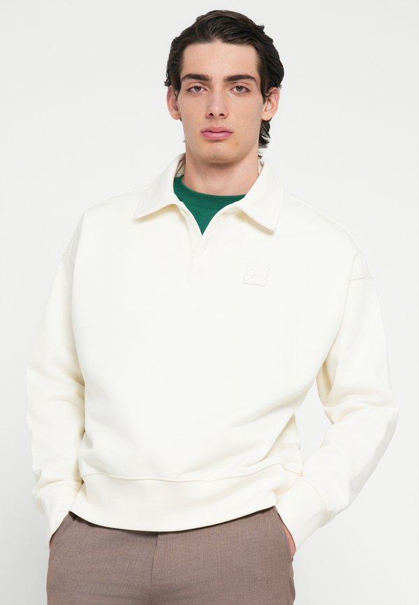 Calvin Klein WEIGHT EMBLEM