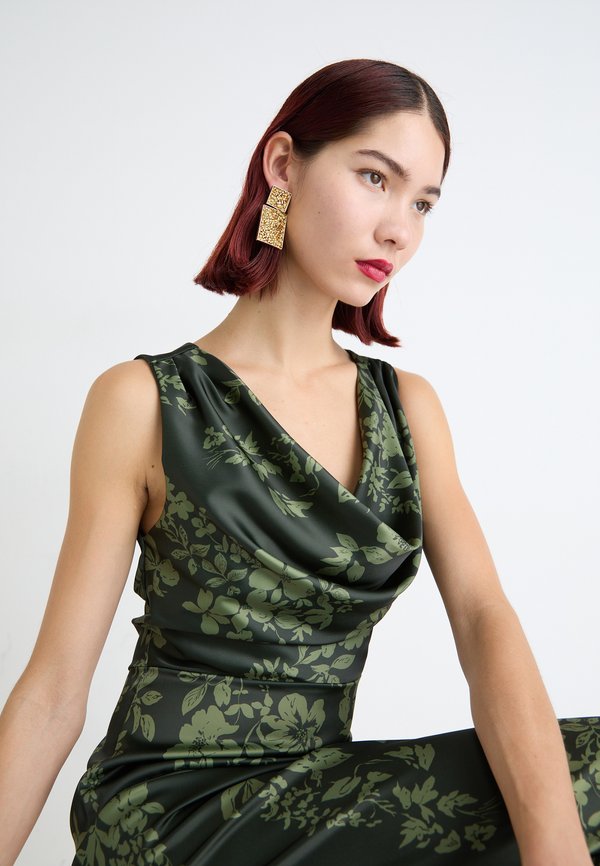 WAL G. AUTUMN WEDDING ANNA COWL NECK