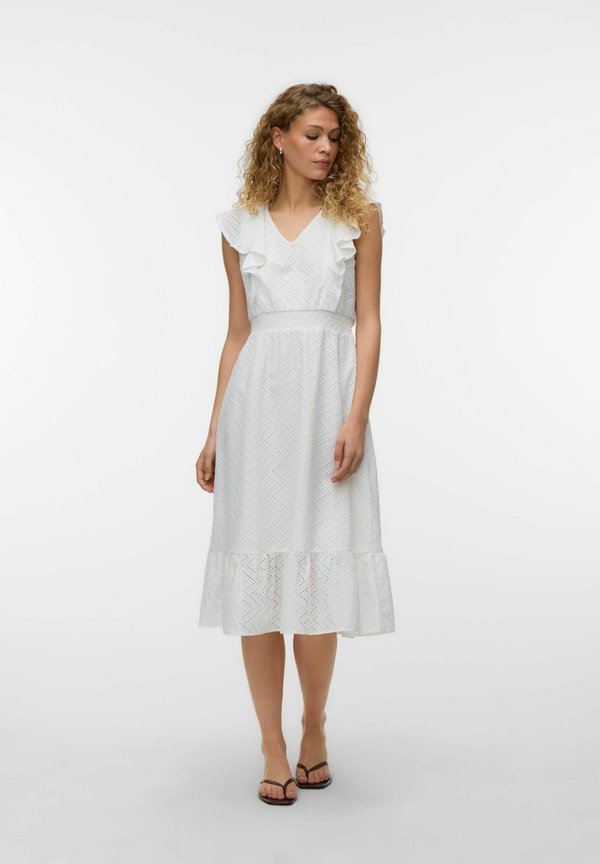 Vero Moda Smock VMANNA Midi - Day dress - snow white