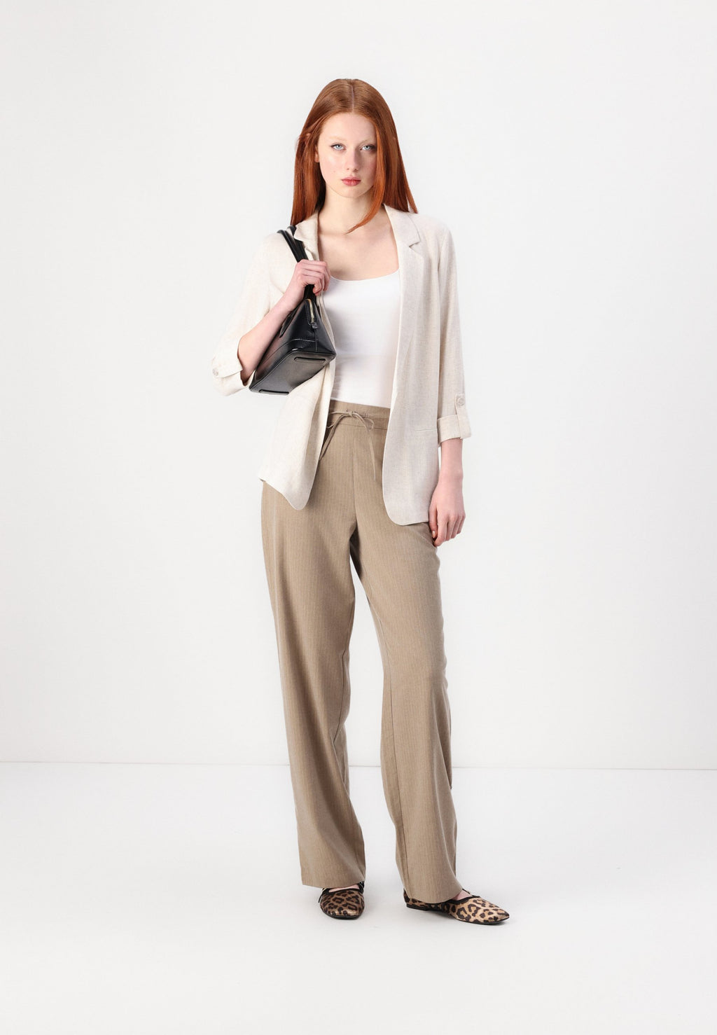 ONLKAZO PULL UP PANT Media 2