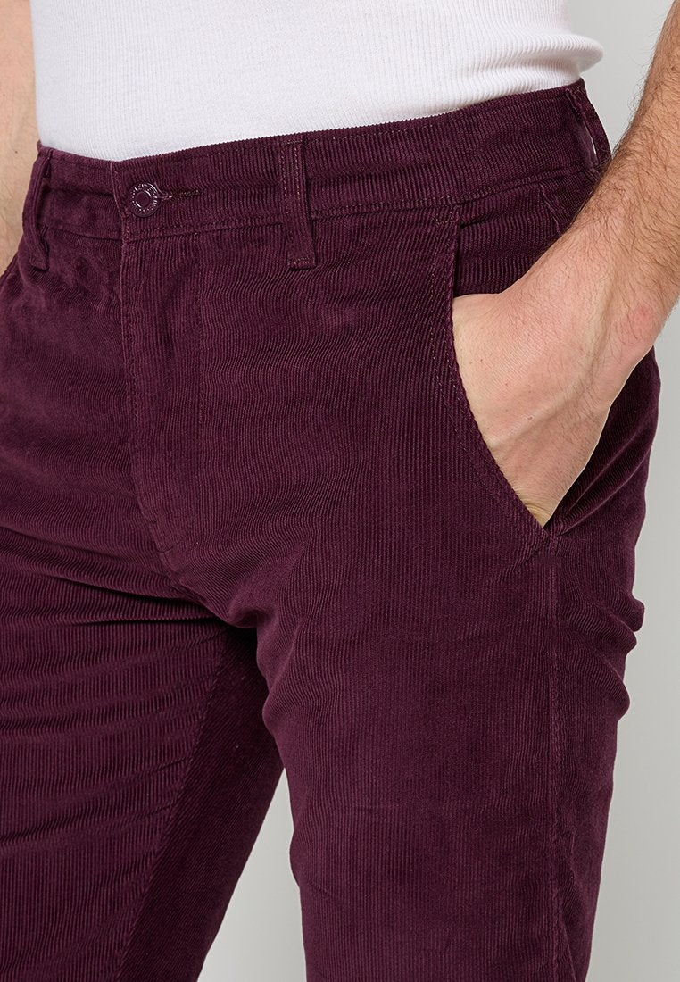 Levi's® SLIM TAPER