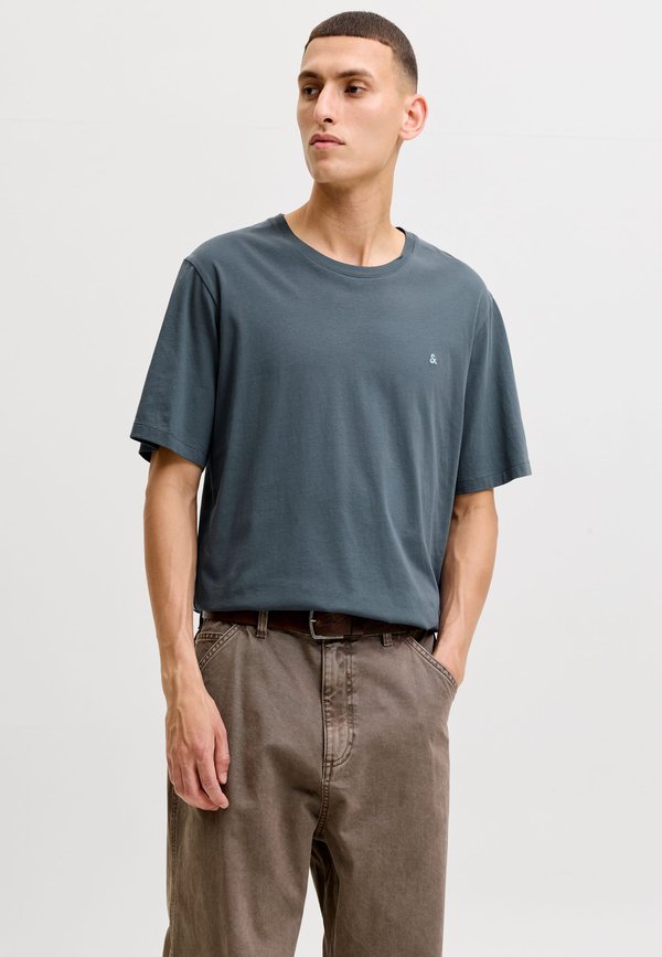 Jack & Jones JJEPAULOS TEE SS CREW NECK NOOS - Basic T-shirt - turbulence