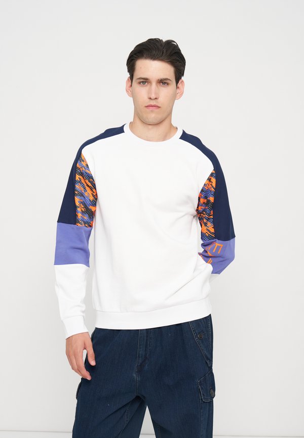 EA7 Emporio Armani