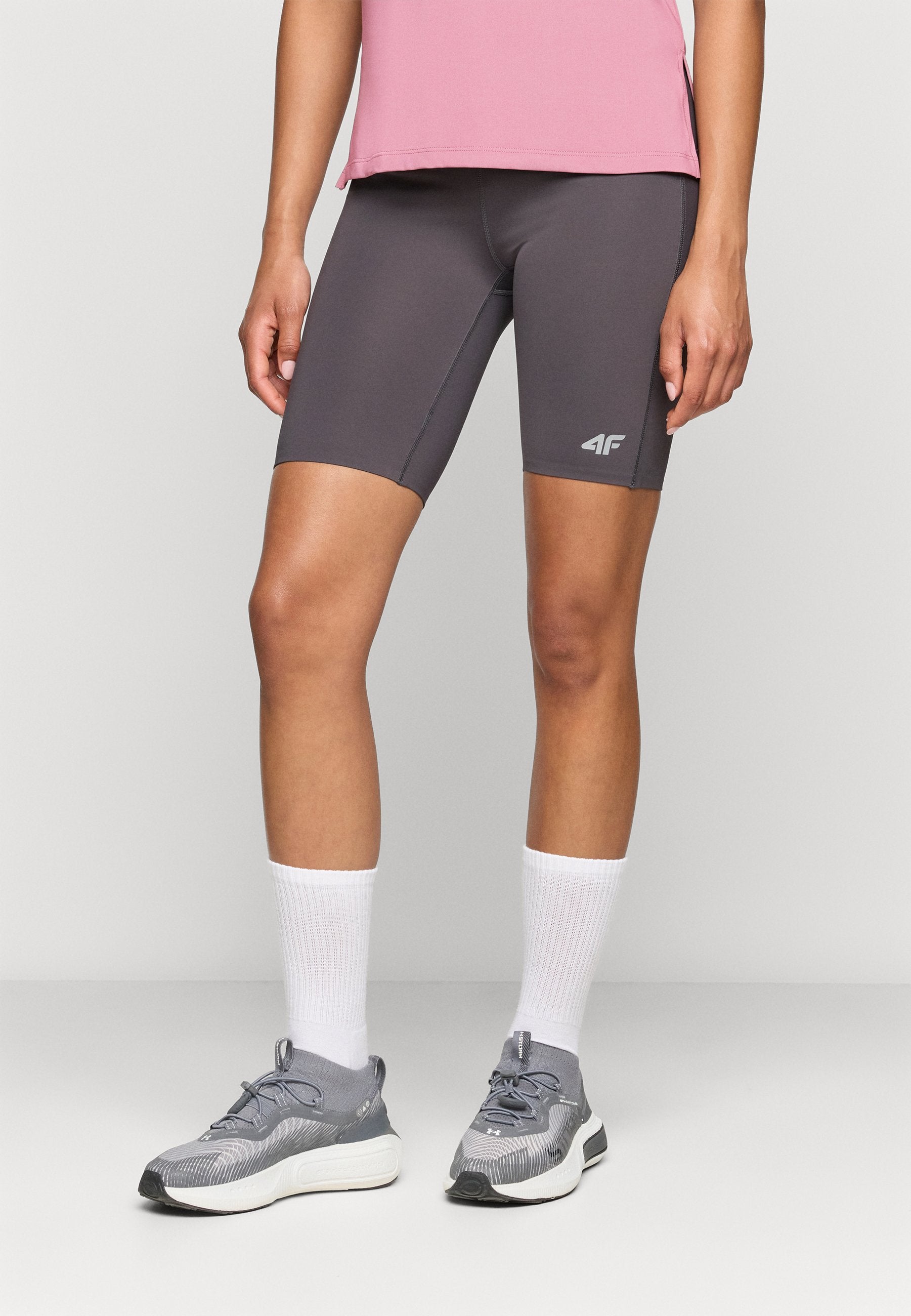 4F SHORT TIGHTS FNK