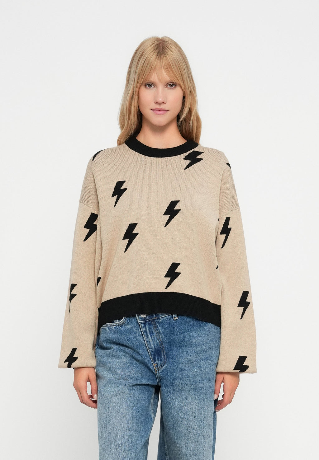 Noisy May NMCHARLOTT L/S O-NECK KNIT FWD NOOS