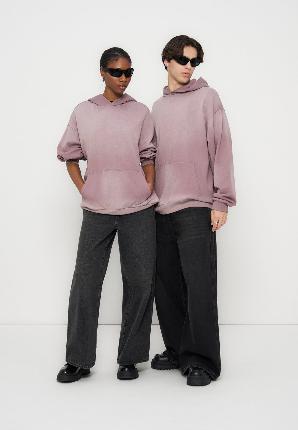 YOURTURN OVERSIZED FIT HOODIE