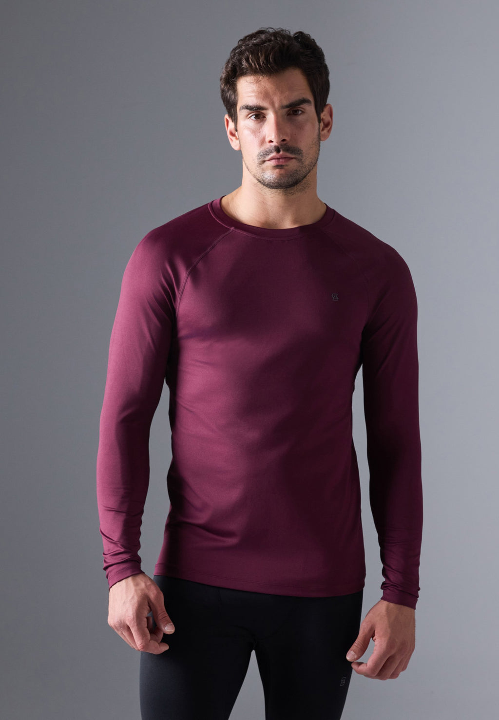 Pier One Sport ESSENTIAL MUSCLE FIT LONG SLEEVE TOP