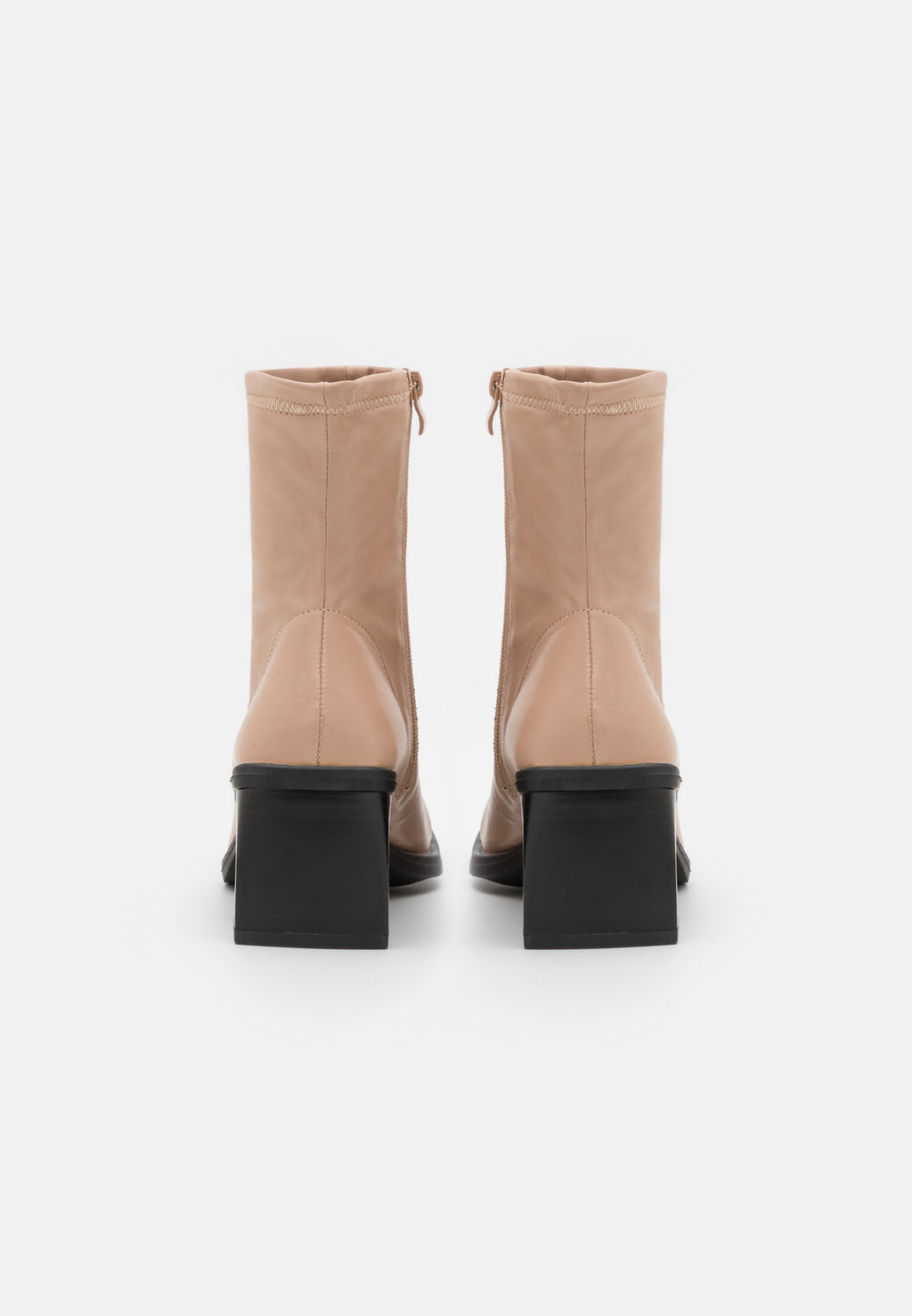 RAID Wide Fit WIDE FIT AVERIE