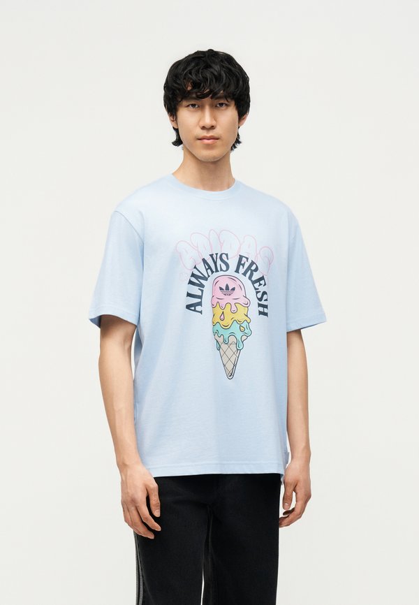 adidas Originals LOOSE GRAPHIC UNISEX - Print T-shirt - crystal sky