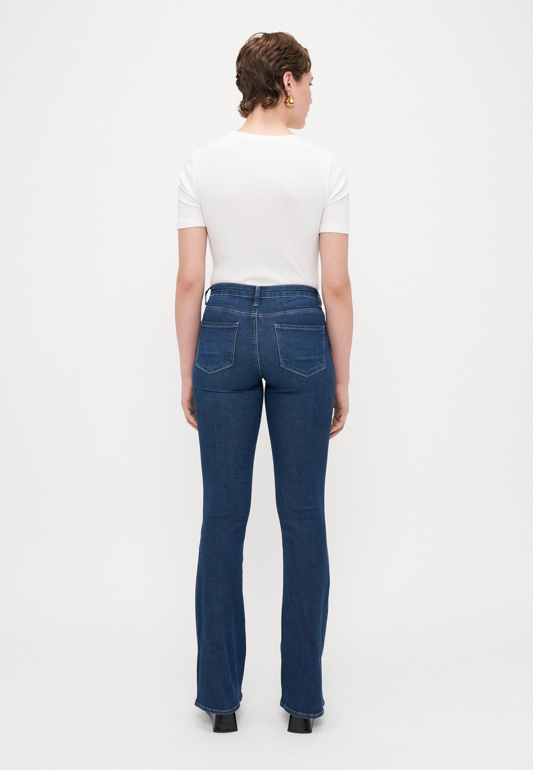 Flared fit ONLLUSH Mid waist Retro Media 4