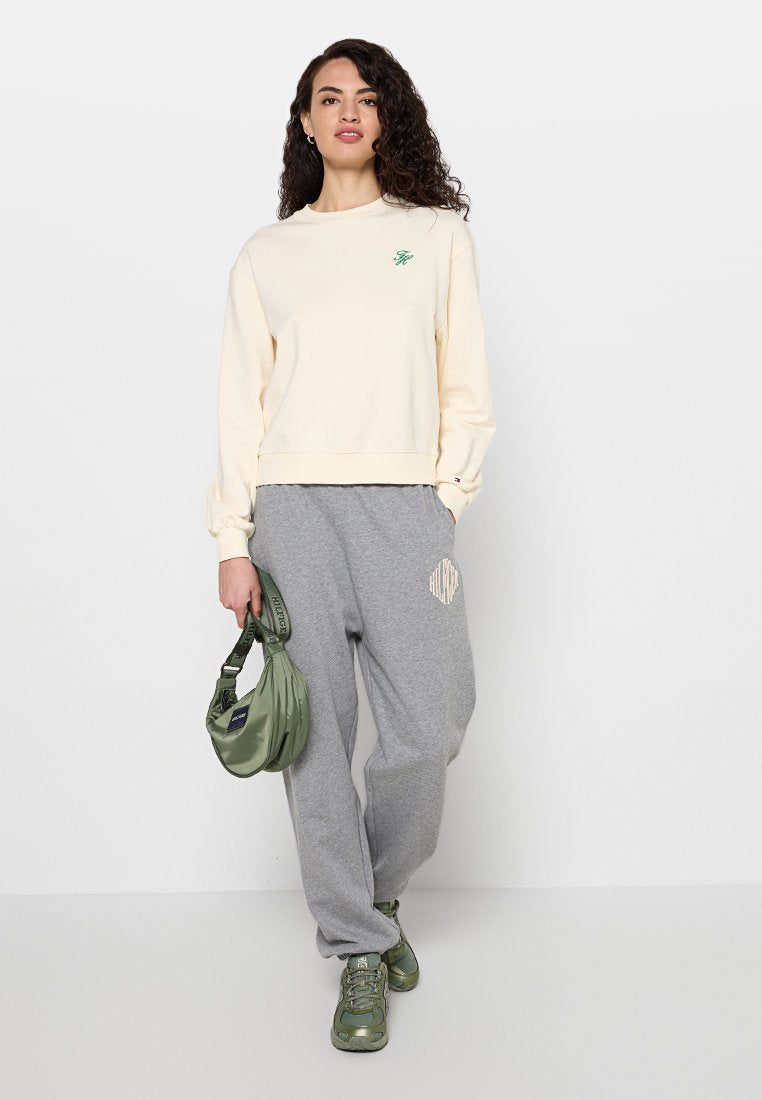 REGULAR FIT Media 2