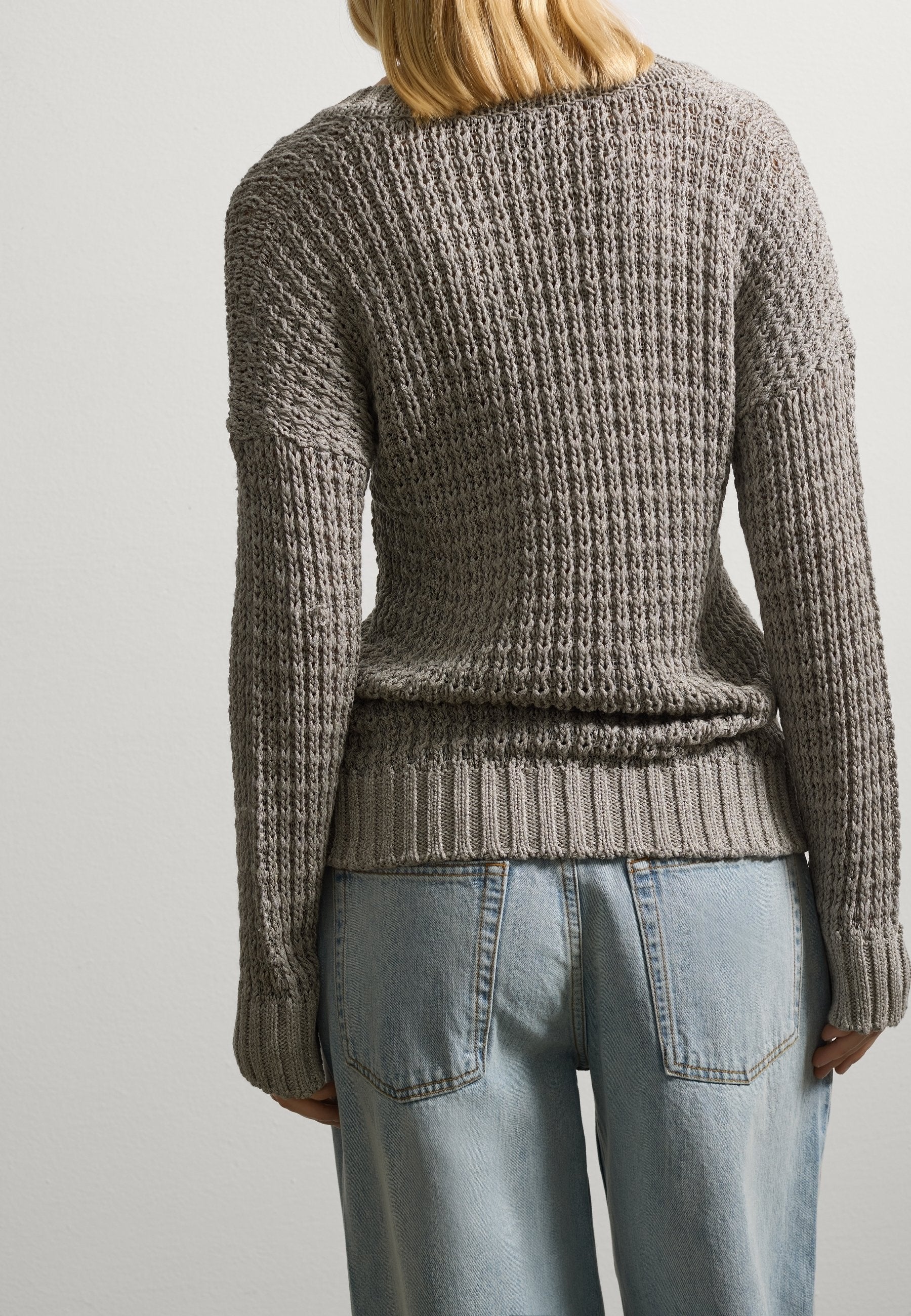 Stefanel  V NECK.