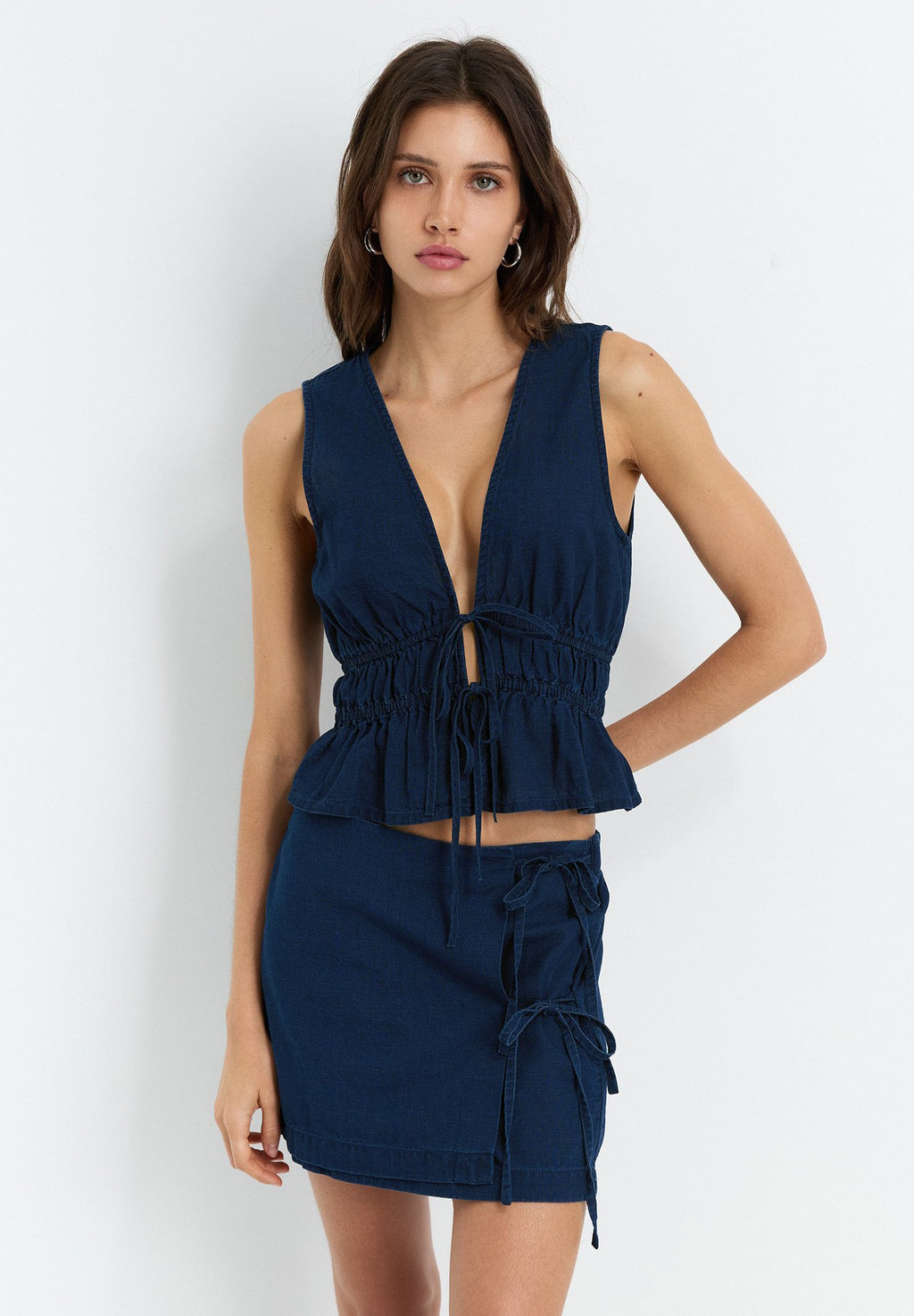 PULL&BEAR WITH TIES