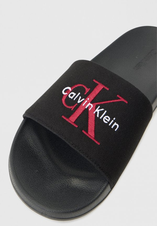 Calvin Klein ESS SLIDE CV