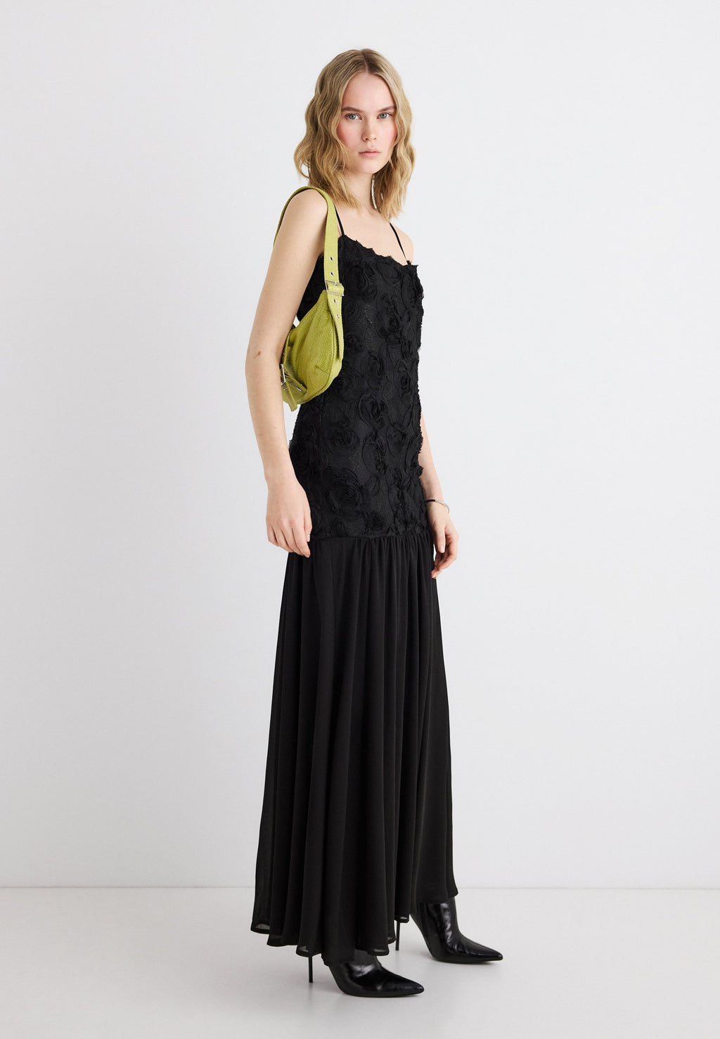 Gina Tricot EMBROIDERY DROPPED WAIST DRESS